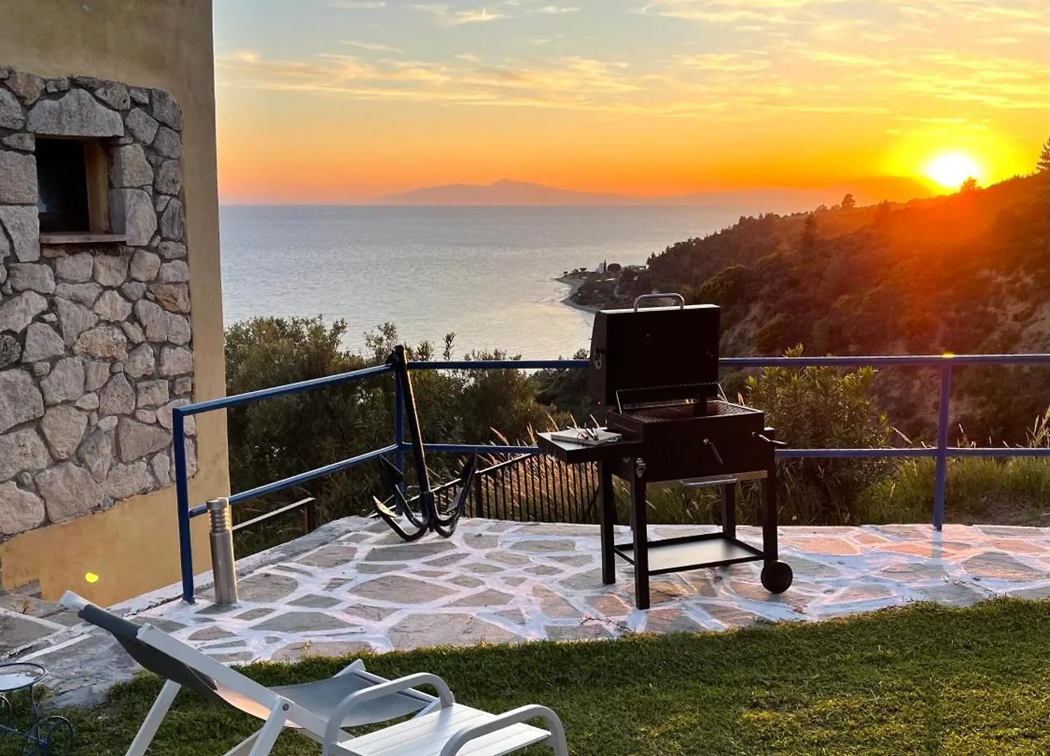 Villa Sunrise Agia Paraskevi  Griechenland